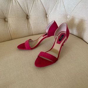 Zara pink sandal.